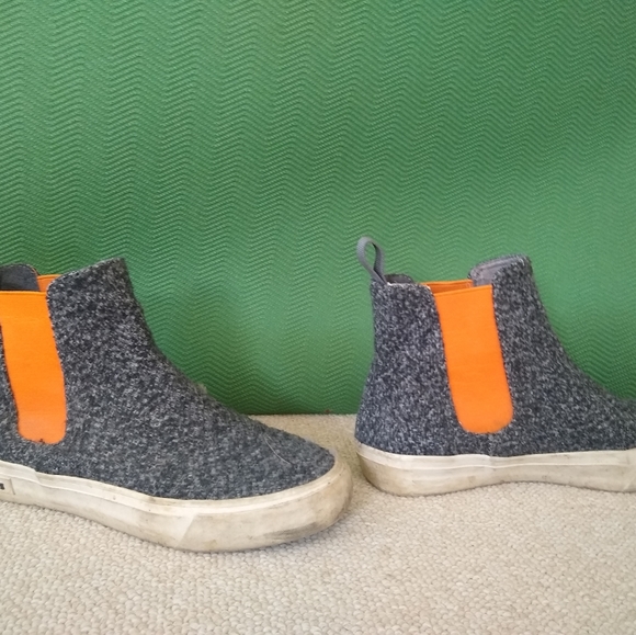 SeaVees ankle booties - Picture 2 of 4